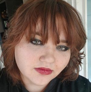 Meet your Posher, Vee